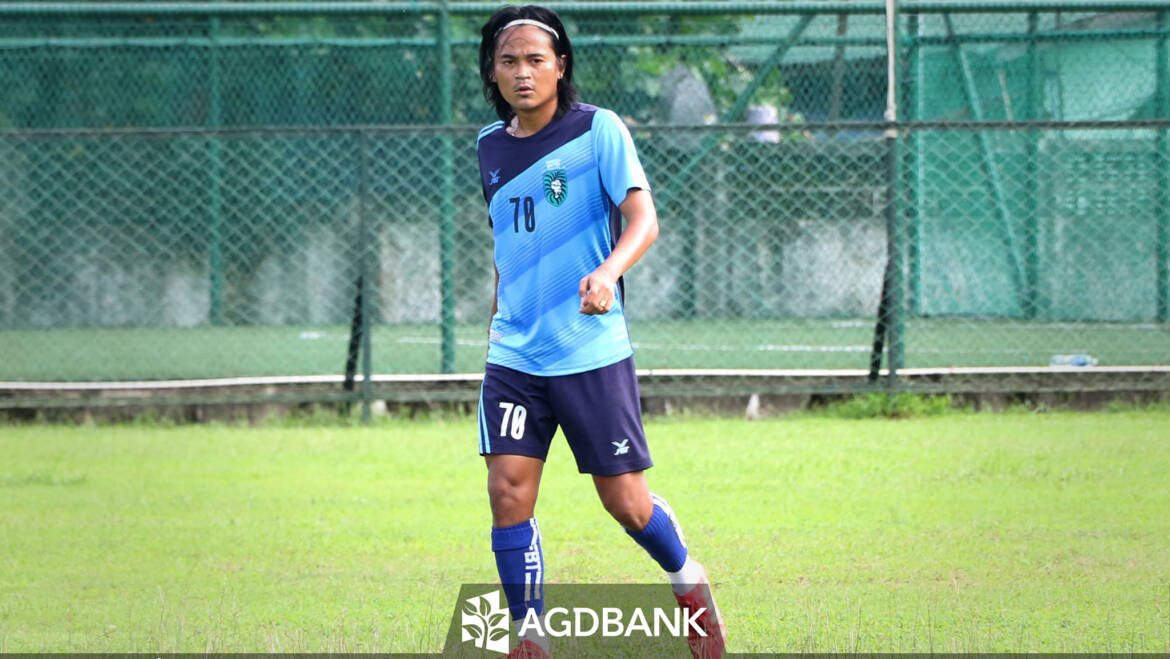 Yangon United midfielder Yan Naing Oo reveals that he is excited to make the first debut with his new team