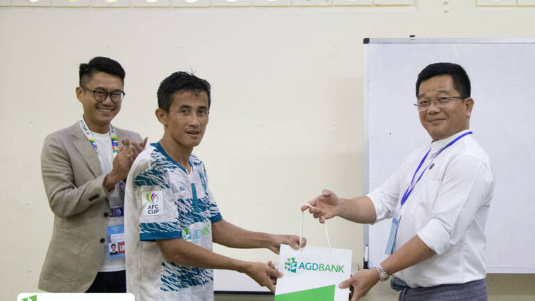 Yangon United have been awarded the prize of honor for the victory over Brunei club DPMM in the AFC Cup (preliminary stage) and 50 lakhs each from Main Sponsor- AGD Bank and Co- sponsor – First National Insurance (FNI)