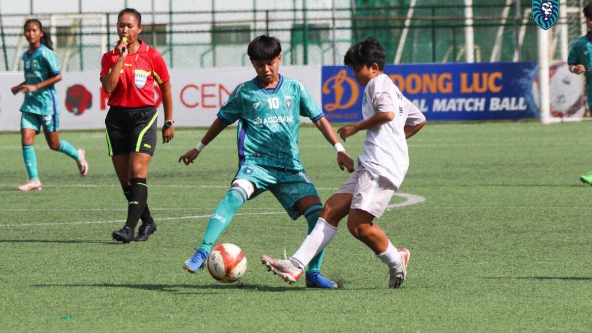 Yangon United Women’s Team clinched a decisive 4-0 victory over Thitsar Arman today at Yangon United Sports Complex.